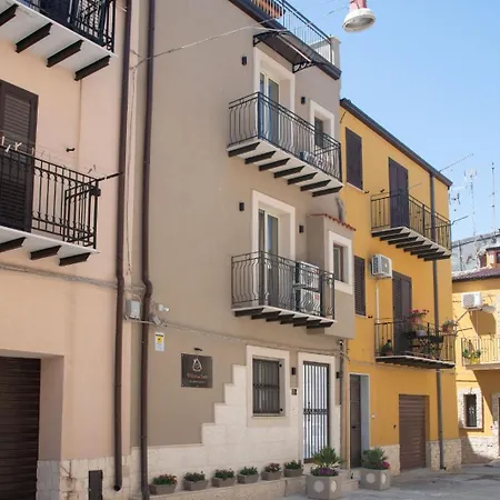 Il Vicolo Al Centro 3*
